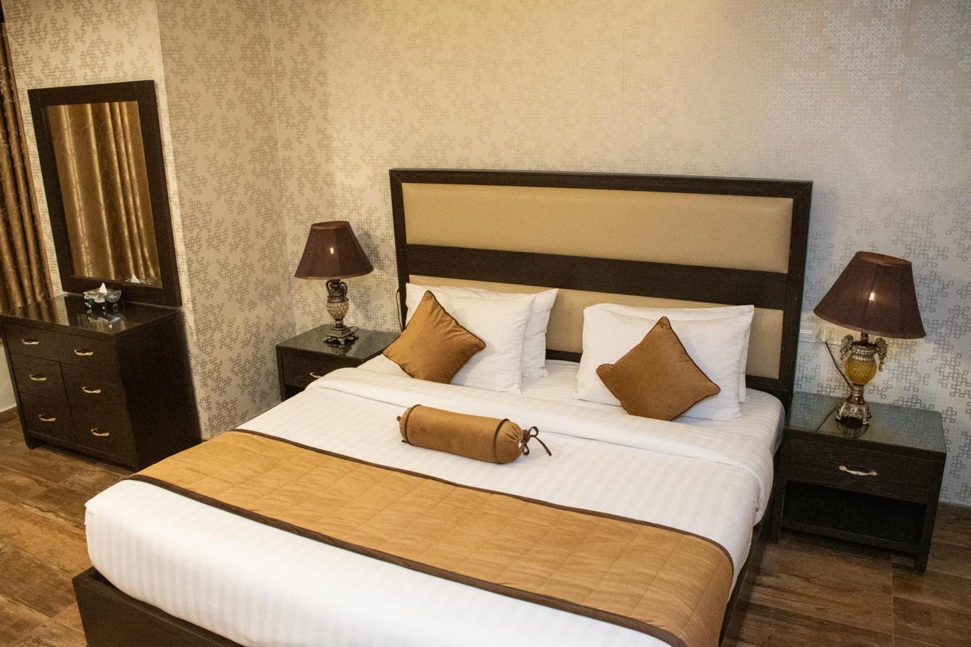 Centaurus Hotel Suites Islamabad Buitenkant foto