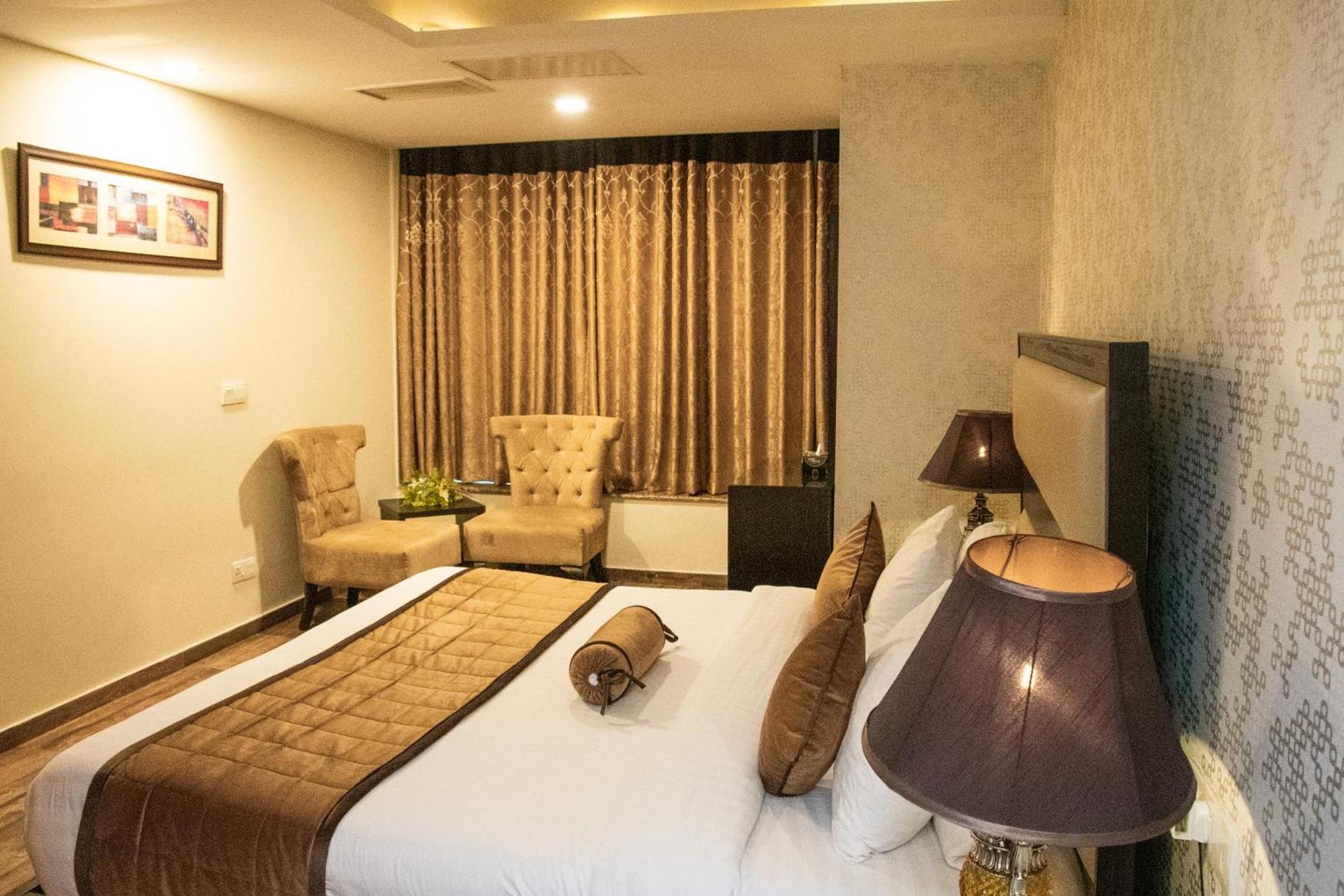 Centaurus Hotel Suites Islamabad Buitenkant foto